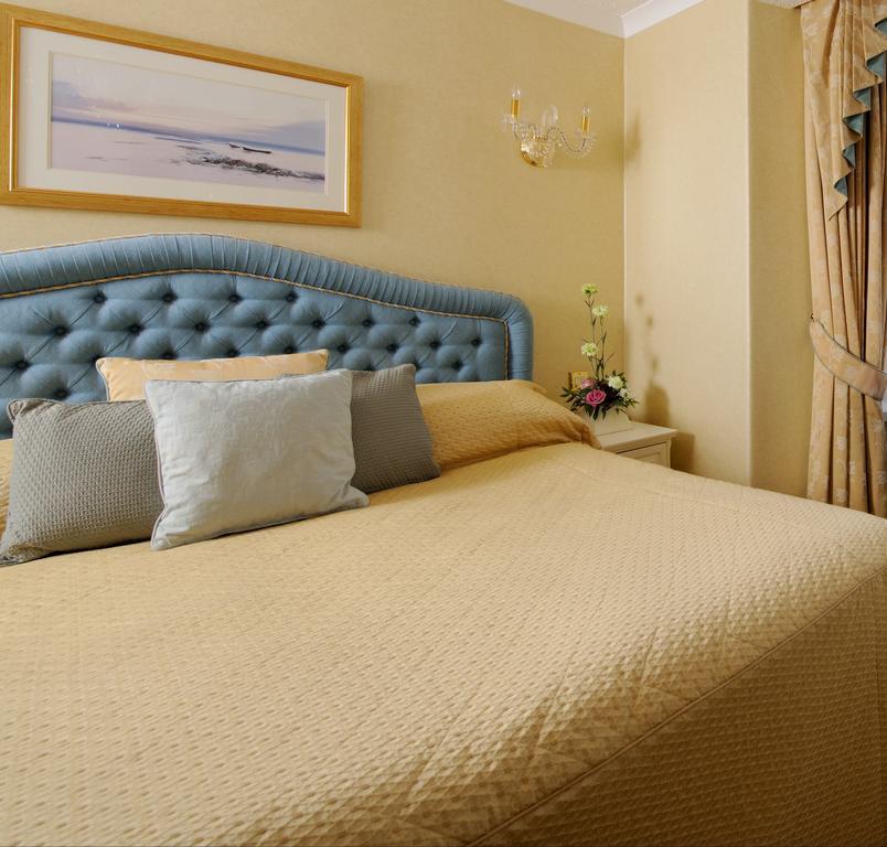 Hotel Riviera Sidmouth Room photo